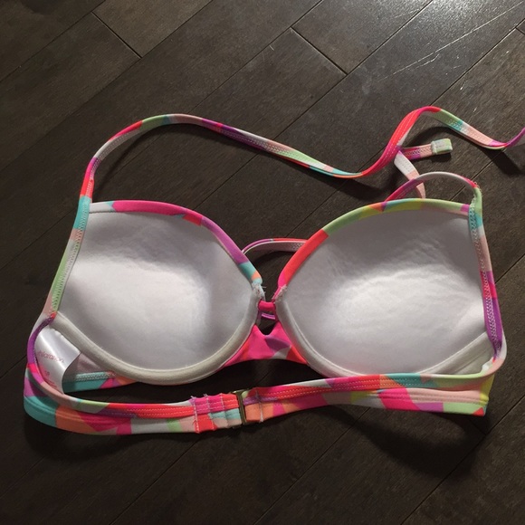 Xhilaration Geometric Swimsuit Top - Picture 2 of 4